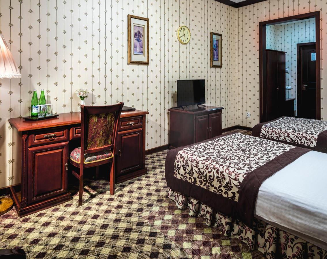 Asia Tashkent Hotel Esterno foto