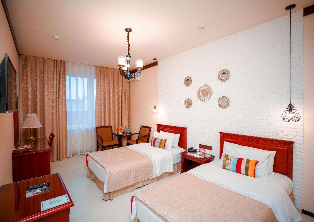 Asia Tashkent Hotel Esterno foto