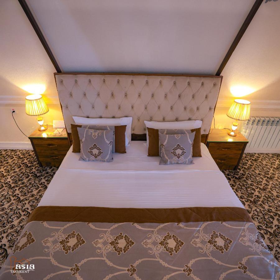Asia Tashkent Hotel Esterno foto