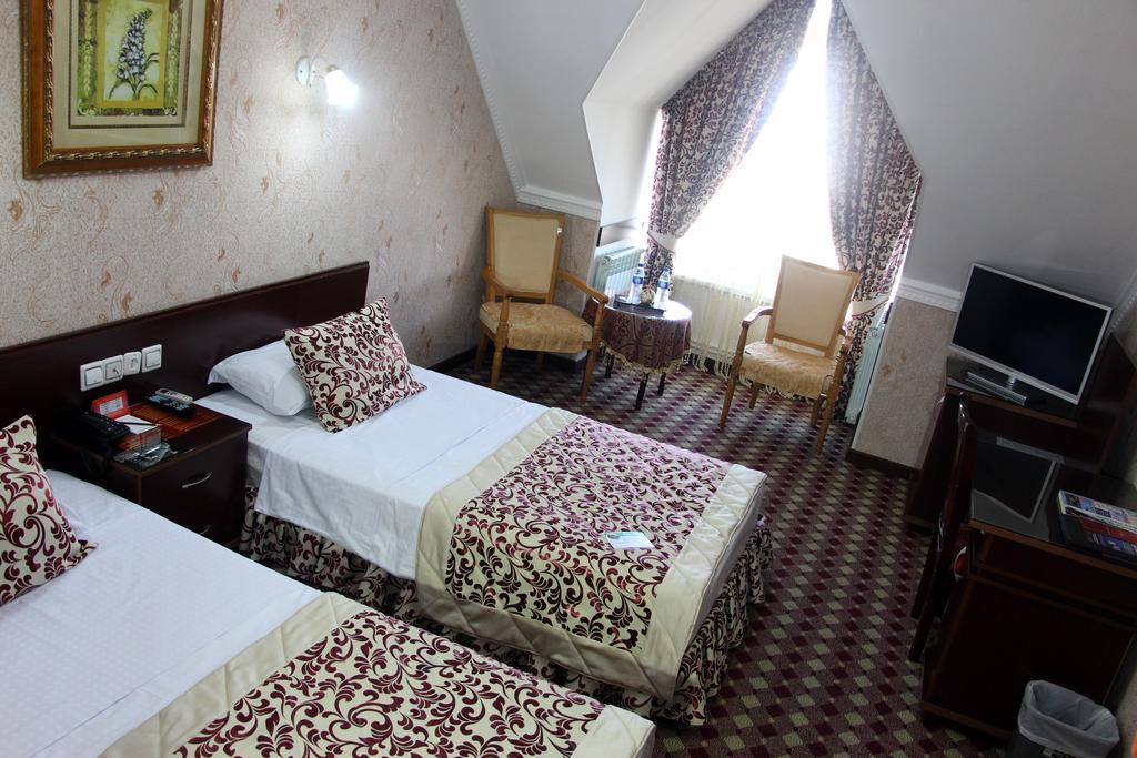 Asia Tashkent Hotel Esterno foto