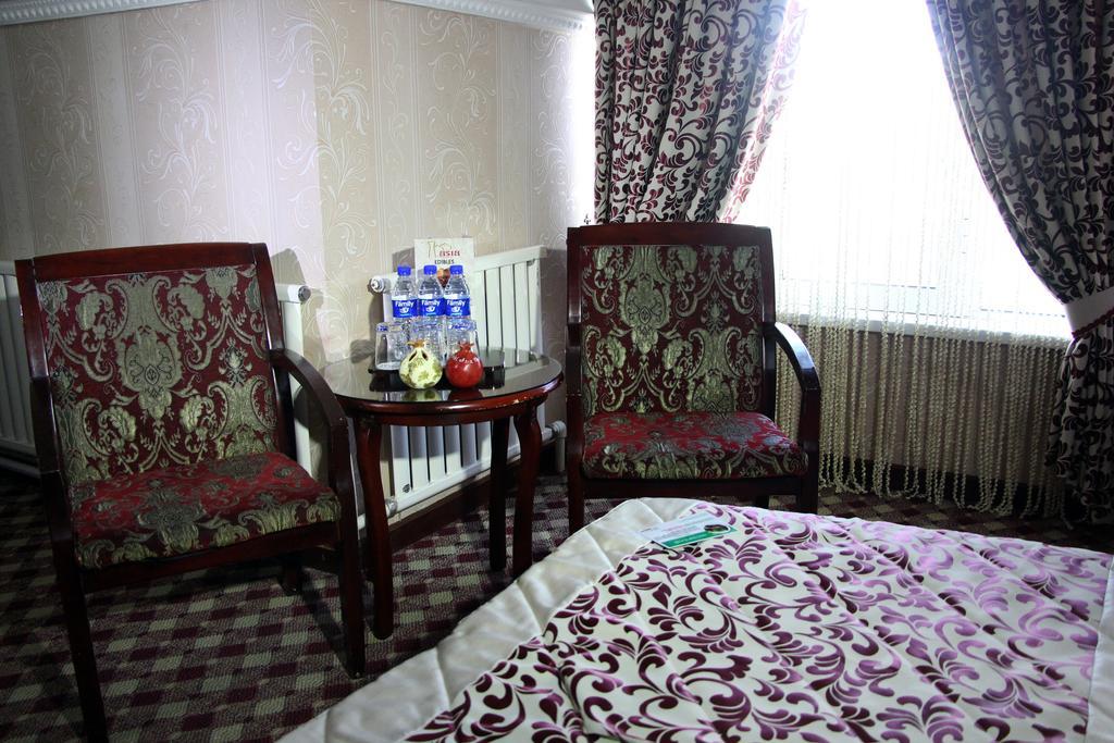 Asia Tashkent Hotel Esterno foto